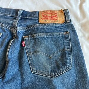 Levi’s 501 Button Fly Jeans, size 33x32
